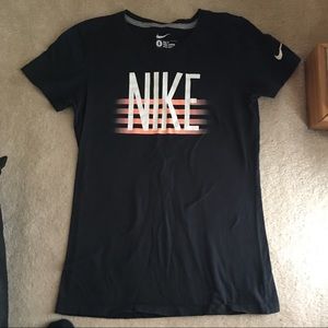Nike Shirt Women’s